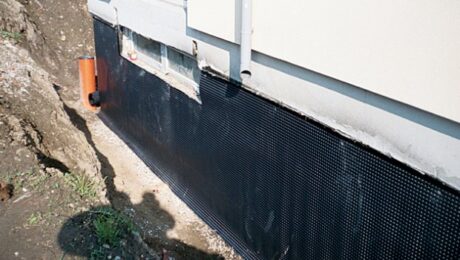 izolacja piwnicy zapewni ochronę przed wilgocią