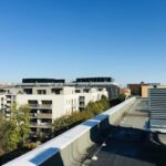 Dach i tarasy budynku po wykonaniu usługi hydroizolacje tarasów.